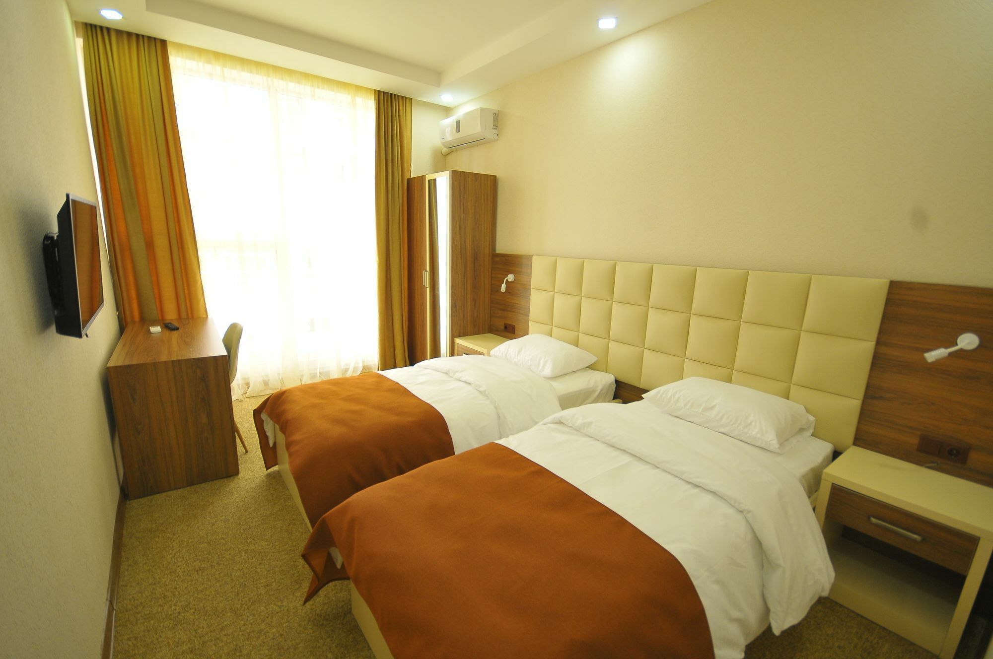 City Hotel Batumi Exterior foto